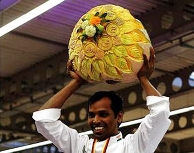 vegetable carving with theme