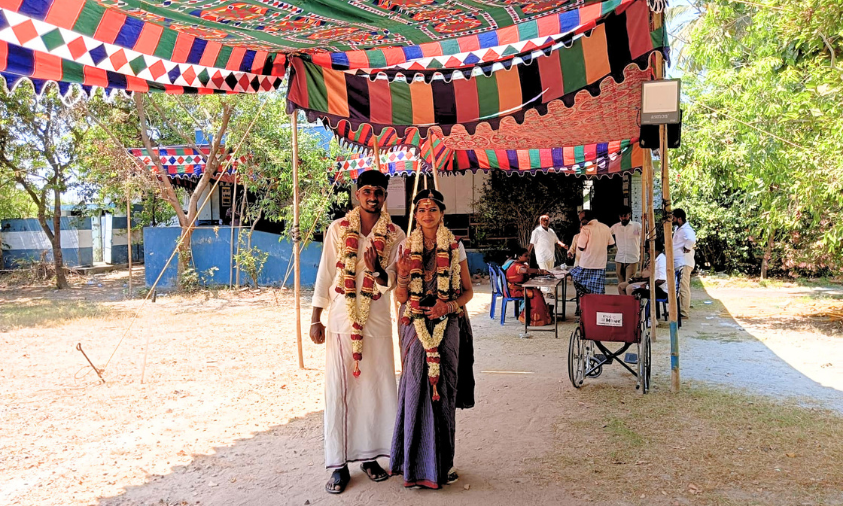 Newly wed voter couple